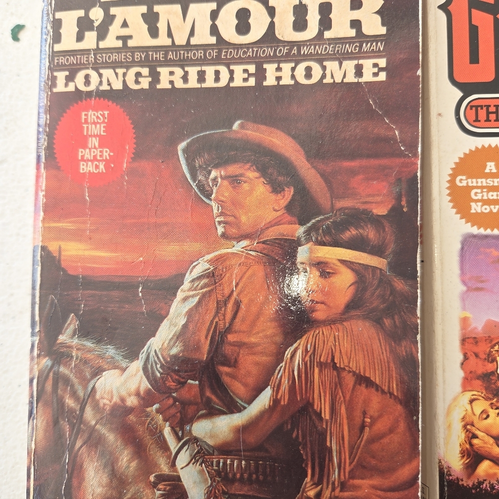 Paperback Bokks